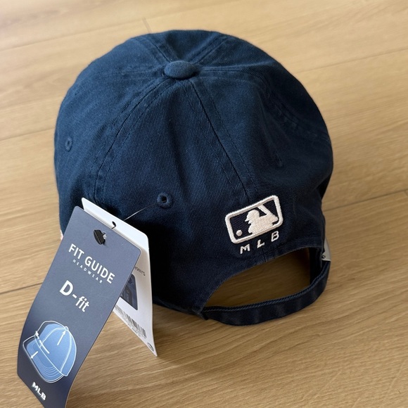 MLB New York Mets Navy Cap with Orange Logo - Picture 6 of 6